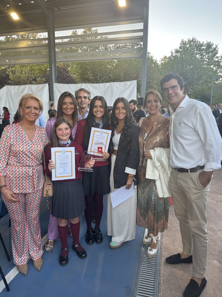 Premio extraordinario de Luna y Nuria